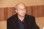 حسن گیوریان معاون آموزشی و تحصیلات تکمیلی واحد تهران غرب شد .