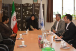 دیدار خانم دکتر داداندیش رئیس دانشگاه آزاد اسلامی واحد تهران غرب با اعضای کانون گردشگری